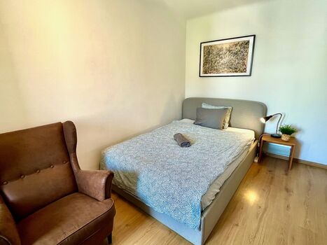 5 Zimmer Apartment mit 2 Badezimmern für 9 Personen Bild 2