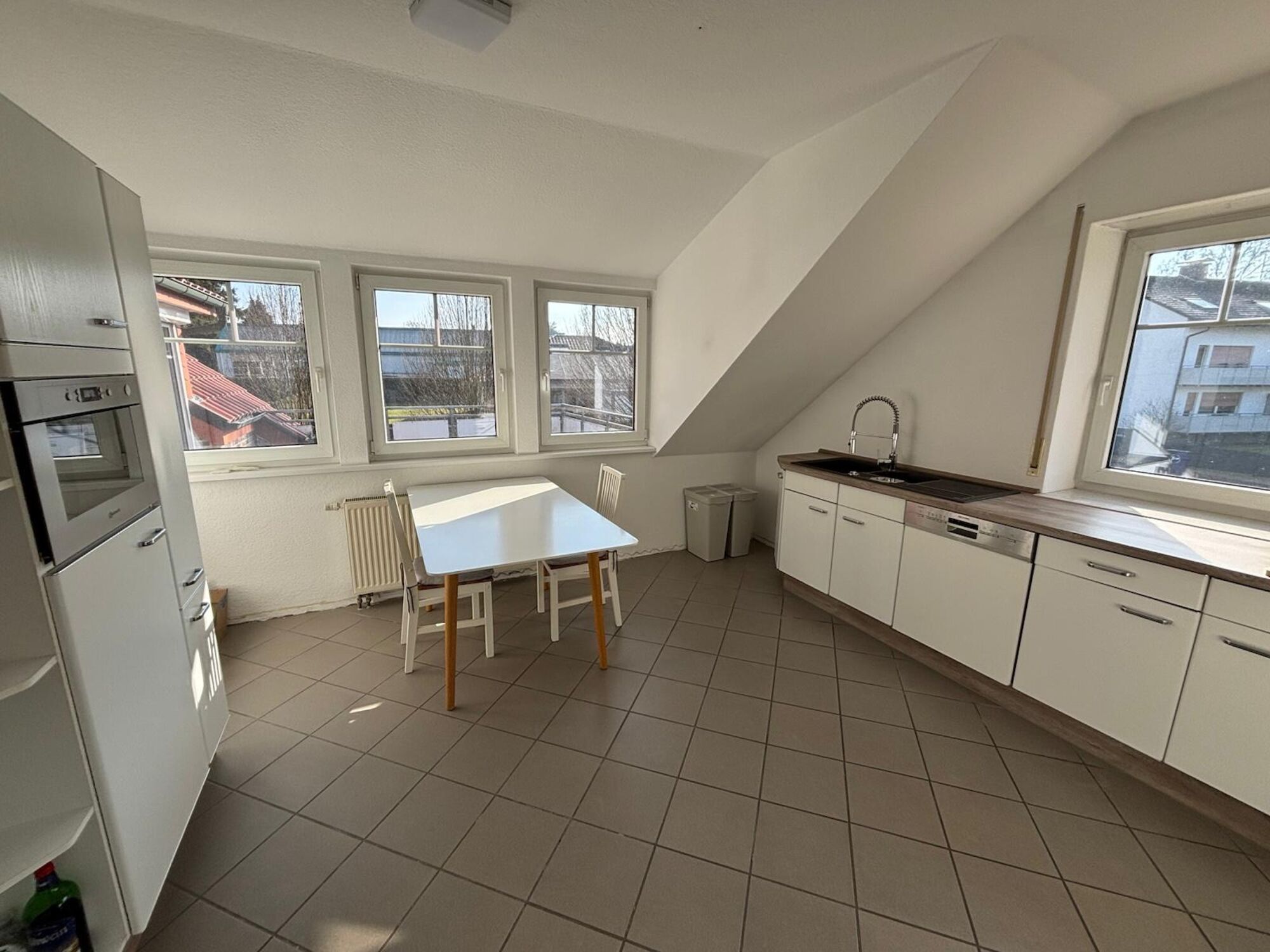 Küche und Essbereich