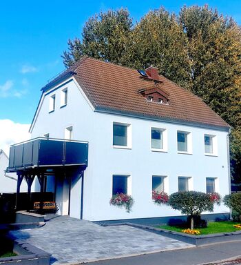 4 Einzelzimmer/ 1 Doppelzimmer/ Grillplatz Bild 1
