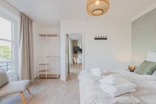 Schlafzimmer 02 bietet ausreichend Platz für persönliche Sachen