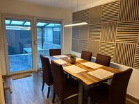 Ferienhaus mit Parkplatz, Terrasse und Stadtnähe Picture 6