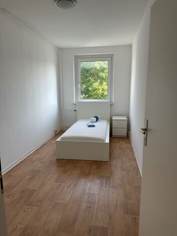 Rostock Apartment Helsi! Rostock (4-20Pax) Bild 4