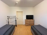 MK HOMES | 3 Schlafzimmer mit Bad, Küche und Esszimmer Bild 6