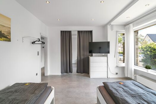 EasyApartments24 - Eigene Küche & Badezimmer! Bild 4