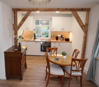 14-Bed-Modern and cosy guest house with garden Picture 4