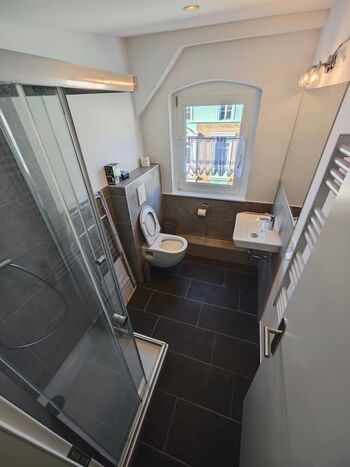 Neu saniertes Penthouse Apartment mit offener Wohnküche Obrázok 4