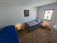 Neu saniertes Penthouse Apartment mit offener Wohnküche Bild 1