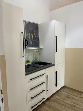 (C4 Studio Apartment) MH Bild 3