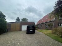 Parkplatz vor dem Haus