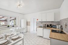 -DS-RENT- Apartment in Biblis | bis 8 Personen | Balkon Bild 3