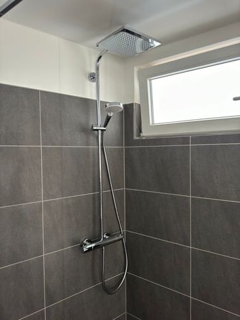 Modernes Apartment im Zentrum + Parkplätze Picture 4