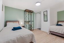 HOME FOR YOU I 3-Bettzimmer für 3 Personen I Bocholt Bild 5
