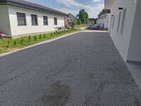 Zwei Häuser - Wohnungen Zimmer zu Vermieten Bild 2