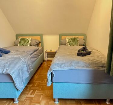 GRÜN - Appartement mit 2 Schlafzimmern - 65 Zoll TV - Balkon Picture 4