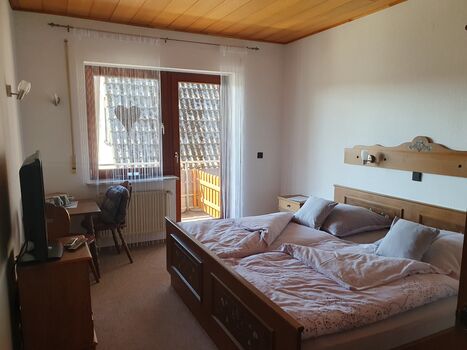 Haus Drei Seen - Gästezimmer mit Kingsize-Bett und Balkon Zdjęcie 2
