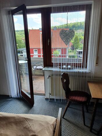 Haus Drei Seen - Gästezimmer mit Kingsize-Bett und Balkon Zdjęcie 3