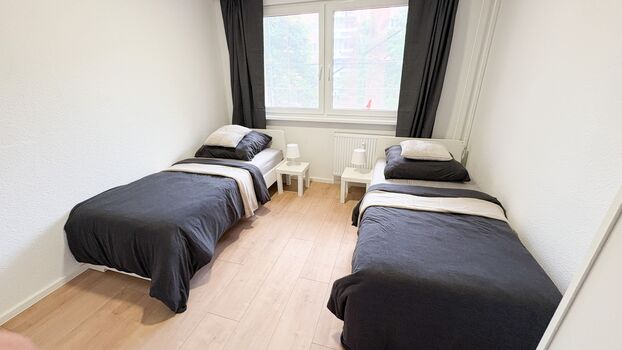 Ganze Wohnung mit Einzelbetten, WLAN, Küche, Parkplatz, TV Bild 2