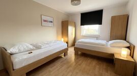 MH18 / TOMASZ-LIVING in OBERHAUSEN - Gemütliche Betten + WLA Obrázok 4