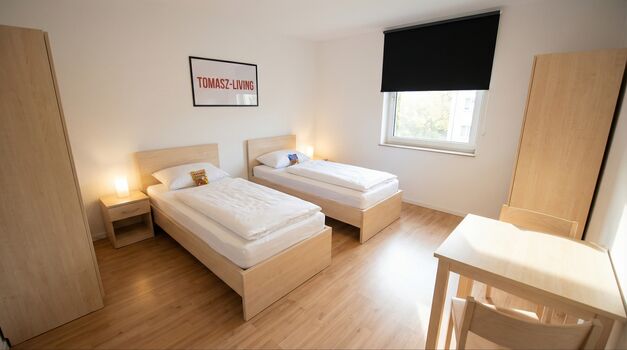 GK50 / TOMASZ-LIVING in SIMMERATH - Parkplatz und WLAN