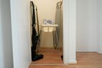 Abstellraum - Reinigungsartikel, Kinderfreundlich, Babybett, Bügelbrett und Bügeleisen, Wäscheständer