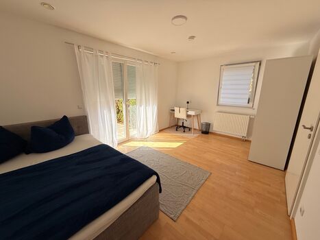 Zimmer mit privater Terrasse in gepflegter DHH - 3er WG Zdjęcie 2