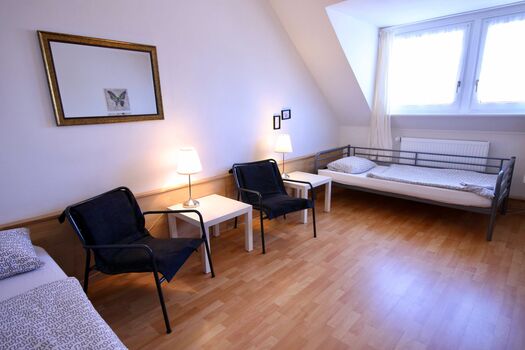 Moderne Studio Apartment Picture 5