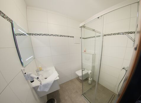 Zimmer im Hotel Hausen Bild 2