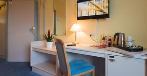 Pension Möbliert für FIRMA /Privat 10x EZ und 20x DZ Monatsvermietung Bild 4