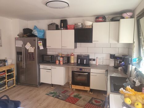 Trier-Biewer, Großzügige Altbauwohnung für 5-10 Personen Bild 2