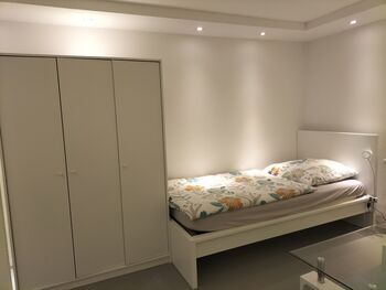 T-0 Mietangebote.Info bietet diese 2 Zi. Whg mit EBK, WLAN
