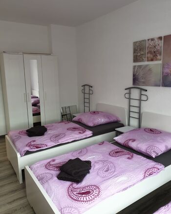 Schlafzimmer mit Einzelbetten