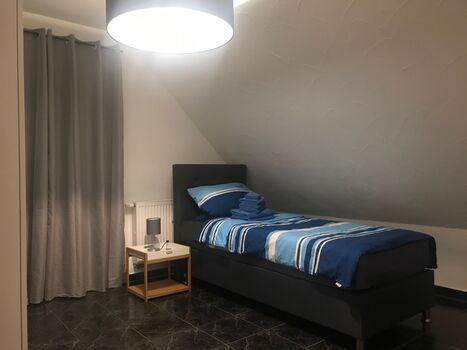Großzügige Wohnung mit Parkplätzen und Garten/Terrasse Picture 1