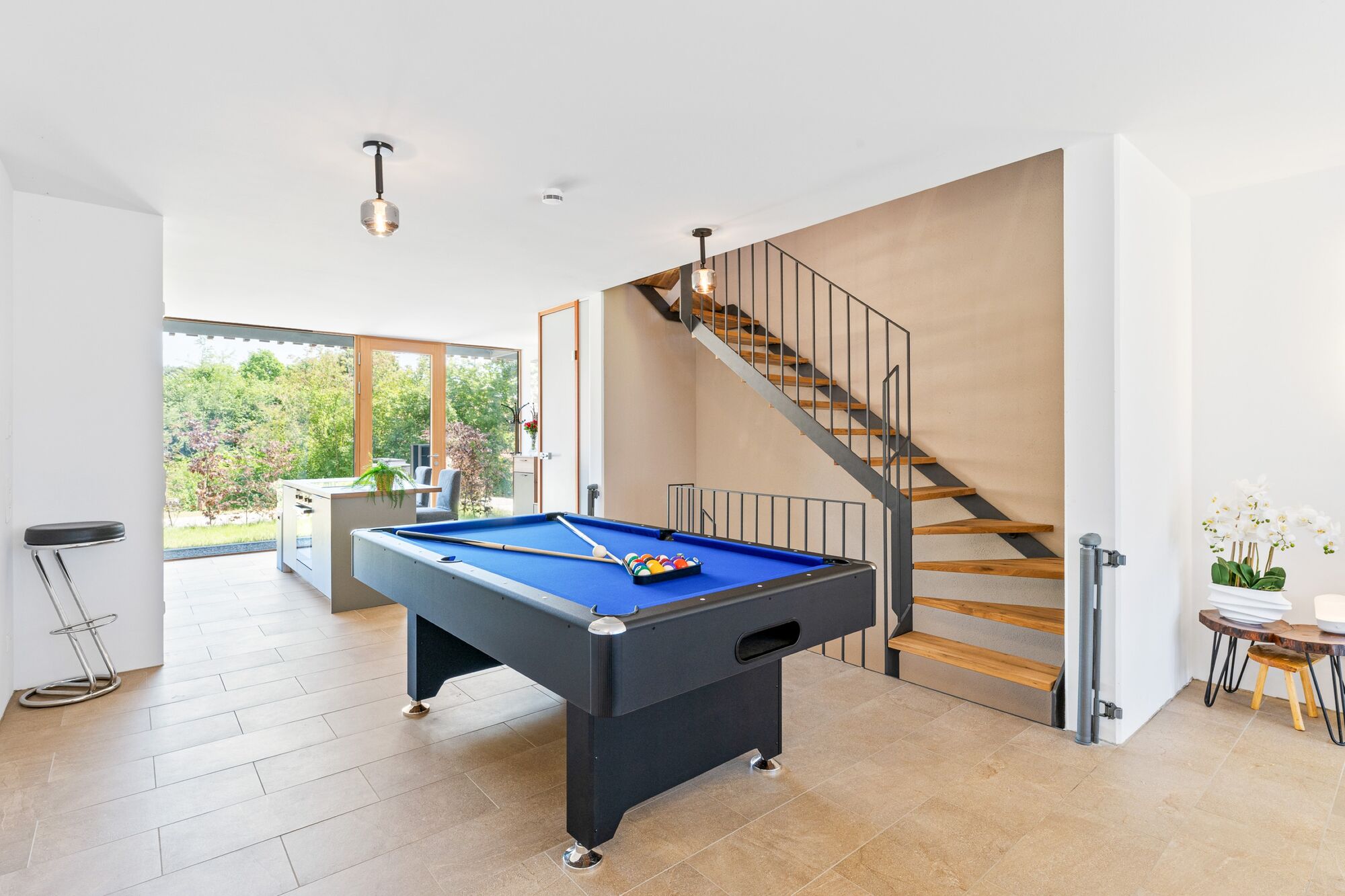 Billiard im Loft Bereich
