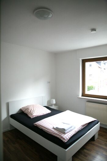 ERS 1. Etage Zwei-Bett-Zimmer 1,40 Meter breite Betten