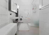 Top-Wohnung Falkensee: zentral, Parkplätze & Vollausstattung Bild 5