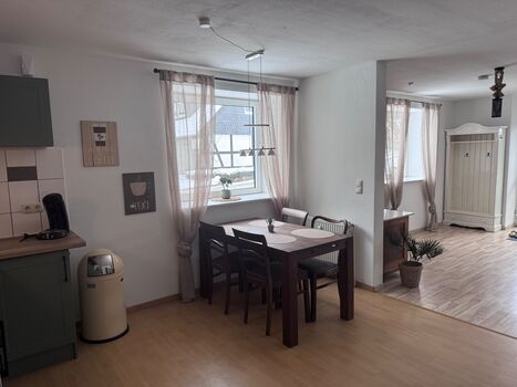 85m2 Wohnung in Rohden Bild 2