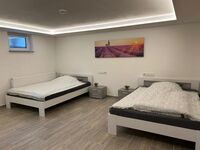 2. Schlafzimmer 