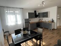 Wohnung 6 mit 3 Schlafzimmer und 2 Badezimmer Zdjęcie 3