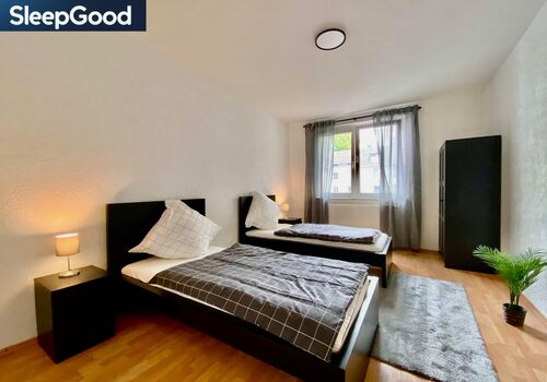 SleepGood FRANKFURT - Offenbach BESTE Lage Picture 1