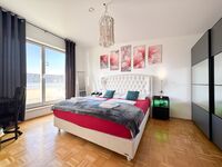 Großes 4SZ Haus mit Terrasse, Grill & Garten | Nähe München Zdjęcie 2