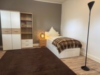 Sleeping away from home Obrázok 1