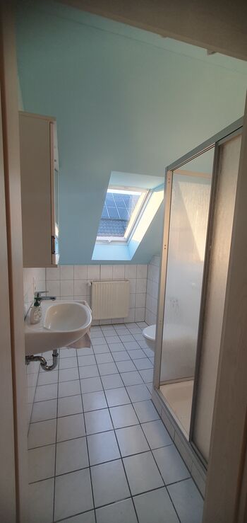 2-Zimmer Wohnung mit Einbauküche Zdjęcie 3