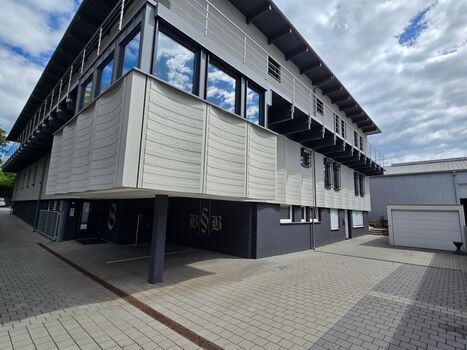 150 qm Wohnung Alte Bahnlinie - komplett NEU