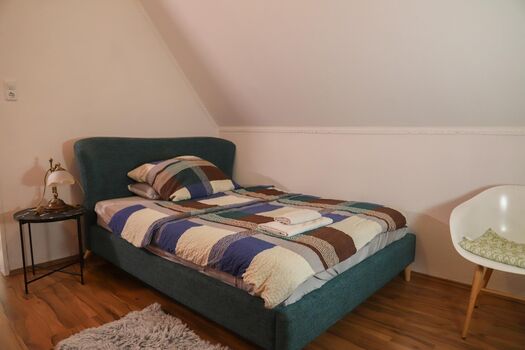 Bright Apartment Picture 2