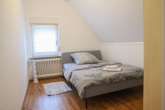 Bright Apartment Picture 1