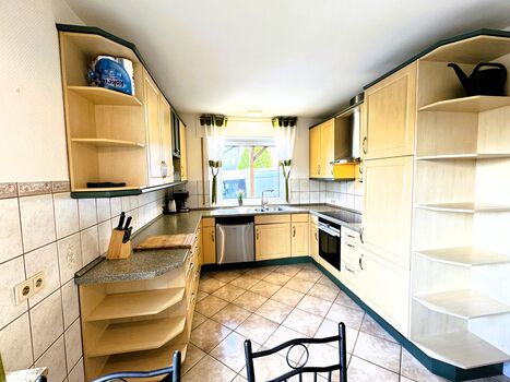 Apartmenthaus Siek - 3 große Wohnungen - je 4-5 Schlafzimmer Picture 2
