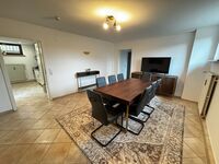 Apartmenthaus Siek - 3 große Wohnungen - je 4-5 Schlafzimmer Picture 11