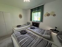 Komfortable 2-Zimmer-Wohnung mit Terrasse und Parkplatz Zdjęcie 7