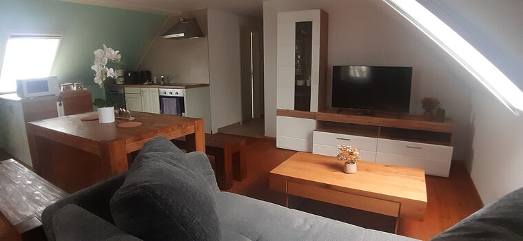 Großzügige 2-Zimmer-Wohnung Picture 1