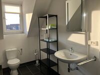 Neues 2-Zi.-Apartment voll möbliert , gute Verkehrsanbindung Bild 6